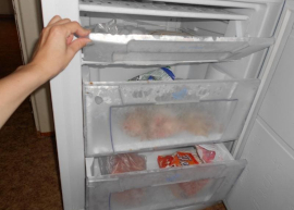 Холодильник не холодит